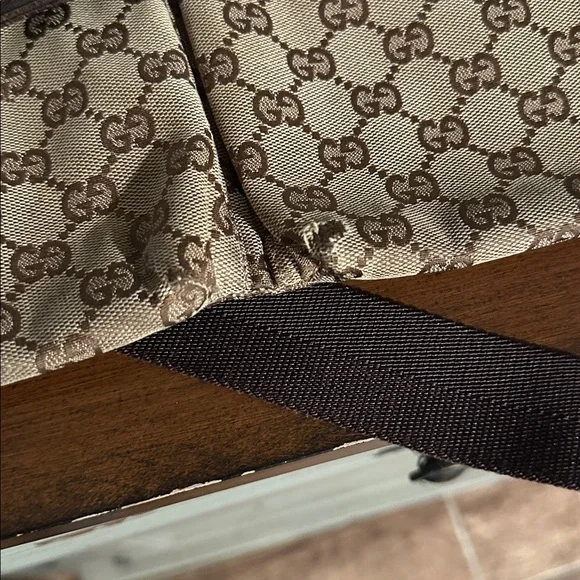 Gucci Bum Bag. - Picture 4 of 13